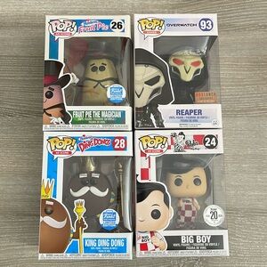 4 Funko Pops